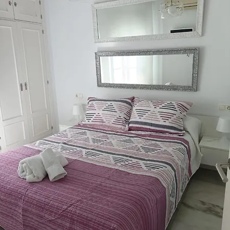 Alaska Centro Rosaleda Malaga
